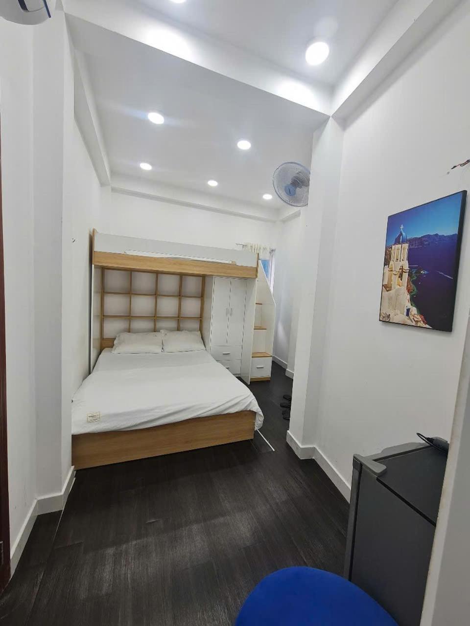 The Hidden Hogwarts - Nearly Bui Vien Walking Street Aparthotel โฮจิมินห์ซิตี้ ภายนอก รูปภาพ